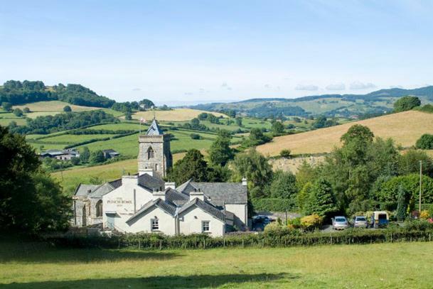 The Punch Bowl Inn Kendal Exteriér fotografie